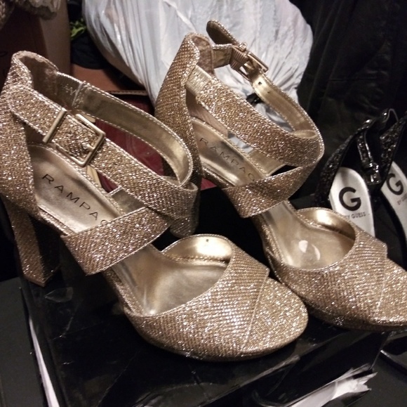 Heels - Picture 5 of 6